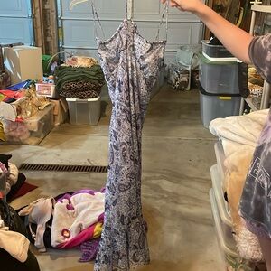 BLUE FLORAL WOMANS CASUAL SUN DRESS OBO